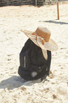 沙滩草帽背包