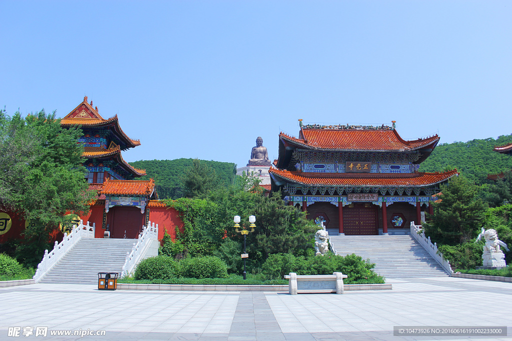 六鼎山寺庙正门建筑图片