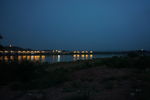 江边夜景