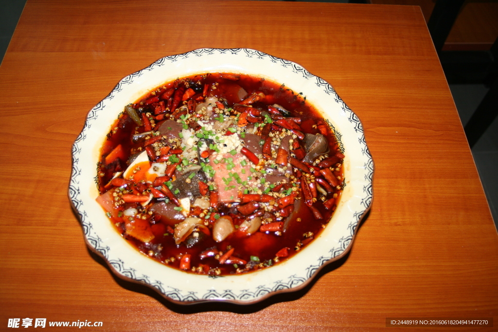 毛血旺