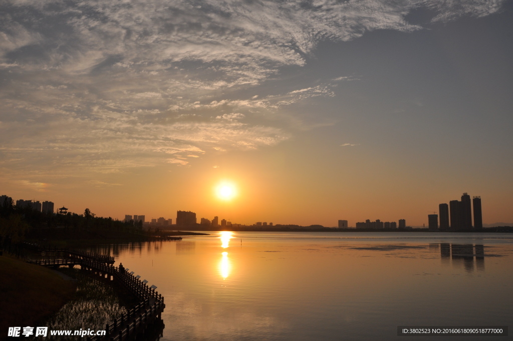 夕阳西下