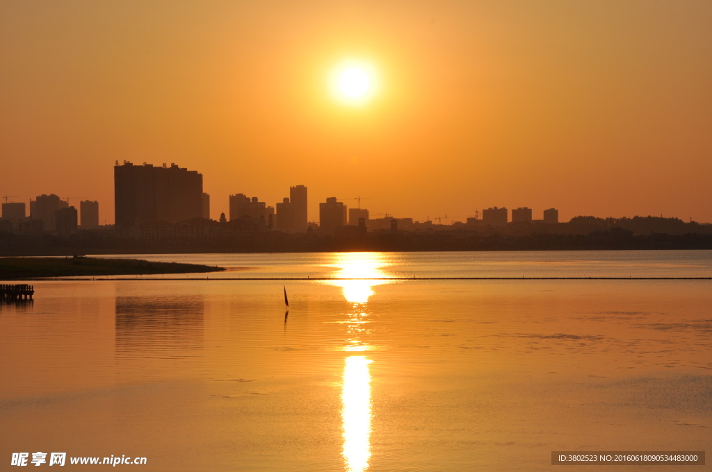 夕阳西下