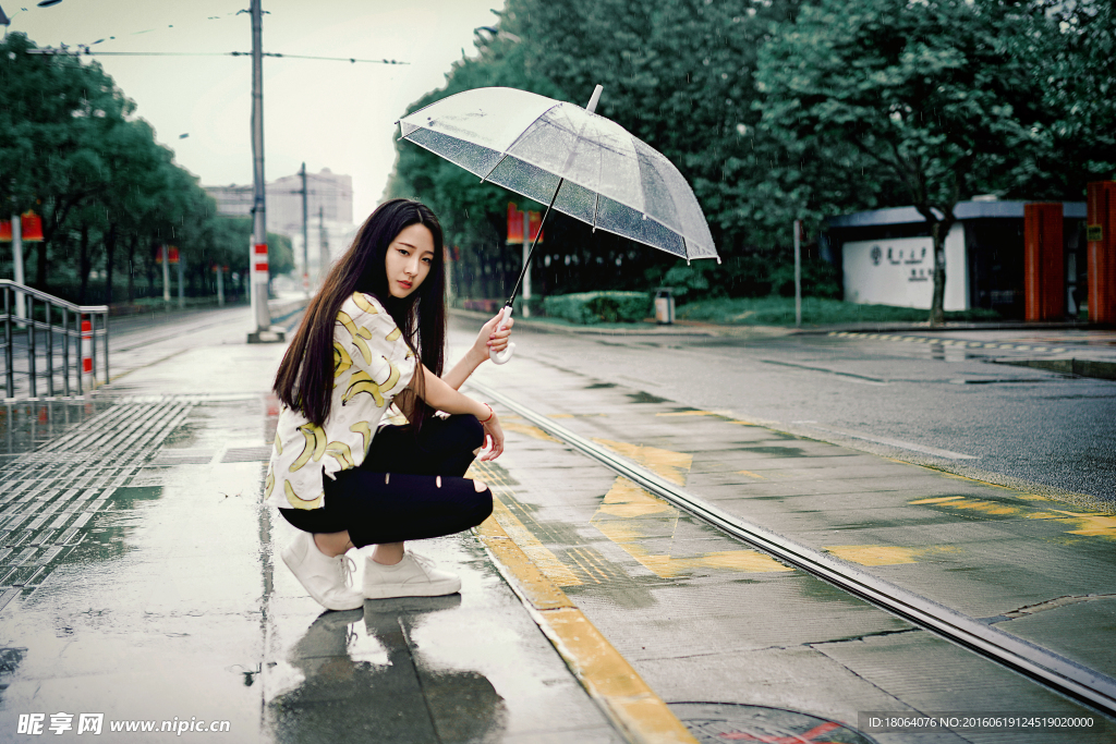 雨天少女