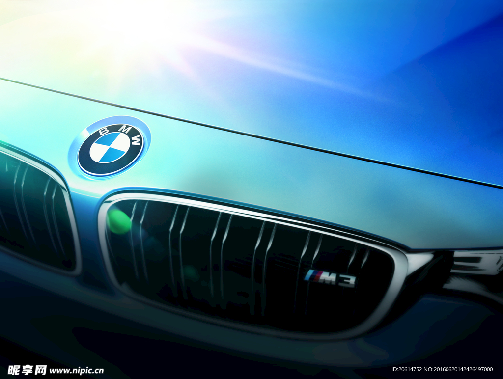 BMW汽车引擎盖