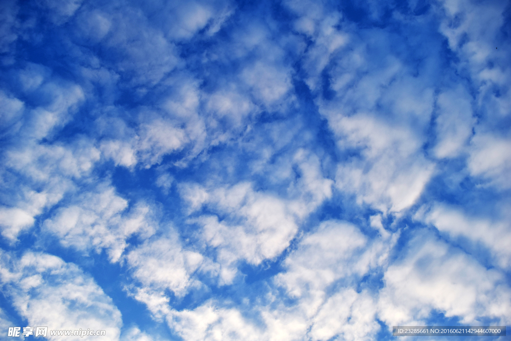 蓝天白云高清摄影图片