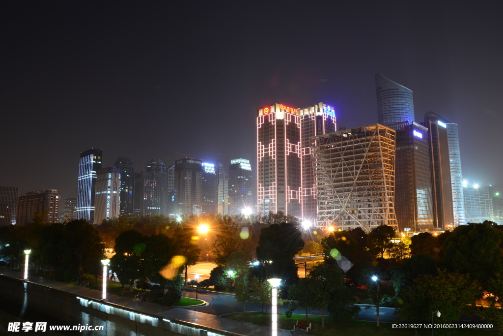 杭州钱江新城夜景