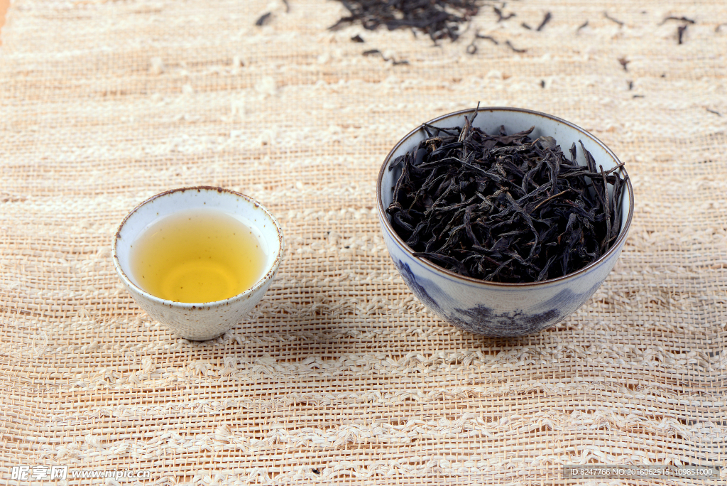 茶汤和干茶静物大图