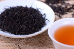干茶和茶汤特写摄影大图