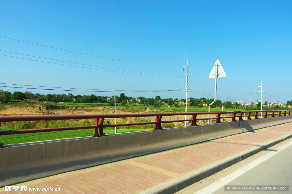 交通田园 公路建筑