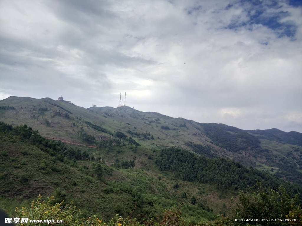 梁王山风景