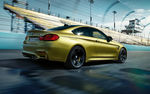 宝马BMW M4双门轿跑车