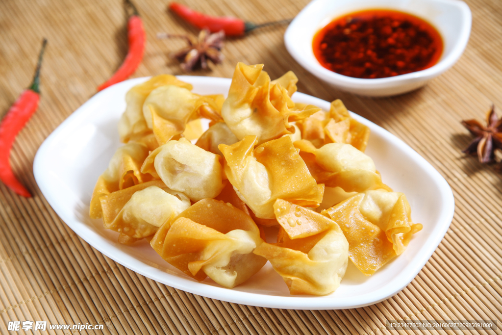 油炸小馄饨