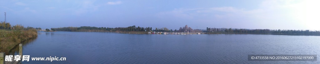 碧水蓝天