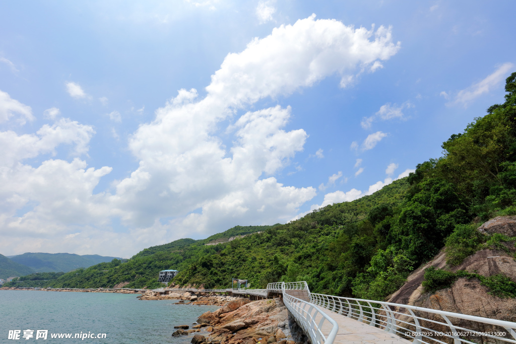 深圳背仔角海滨栈道