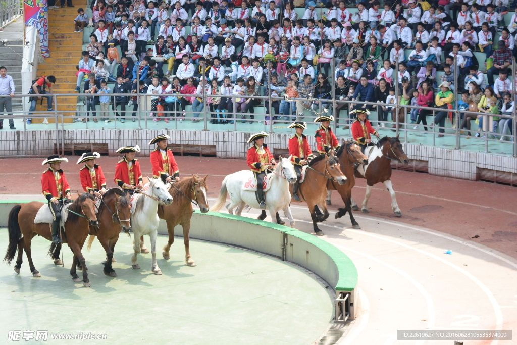 骑马表演