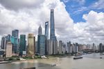 白云下的城市
