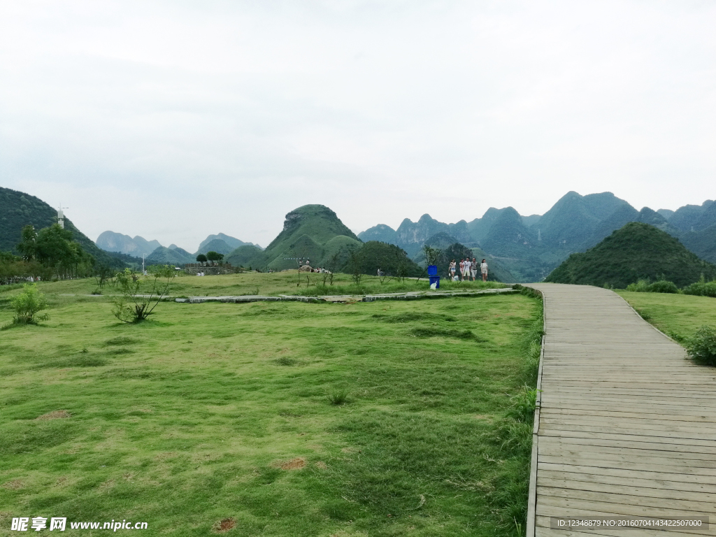 草原观景台