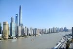 蓝天下的建筑