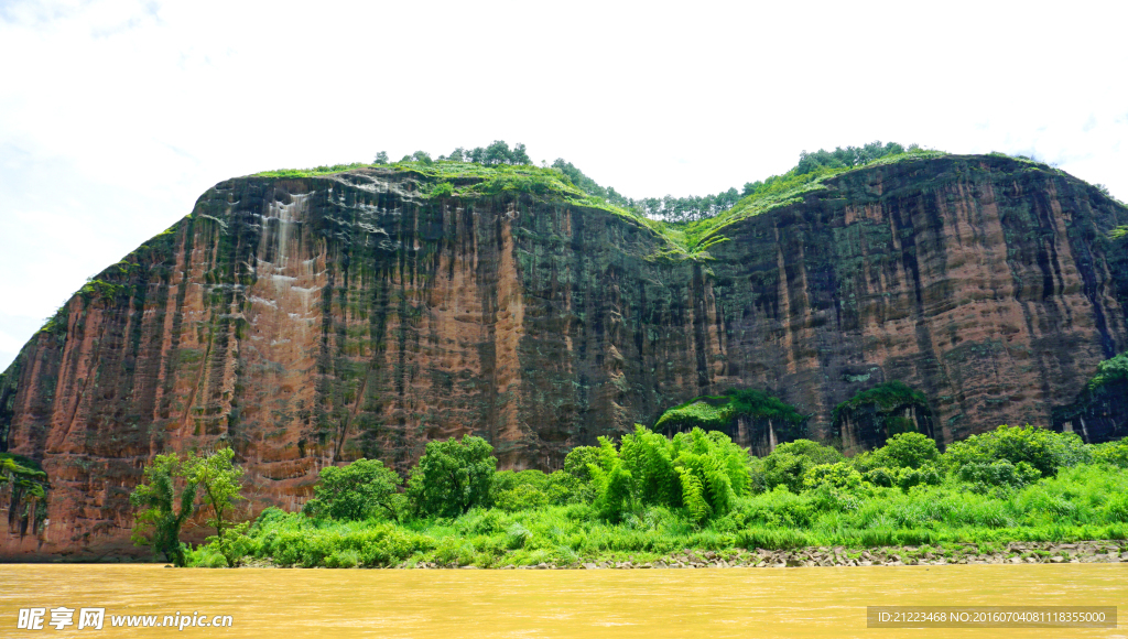 泸溪河书卷山