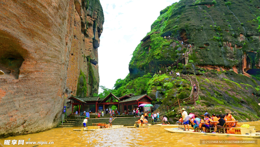 漂流泸溪河