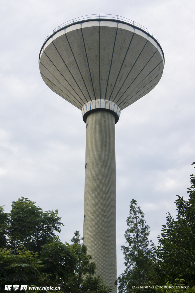 水塔