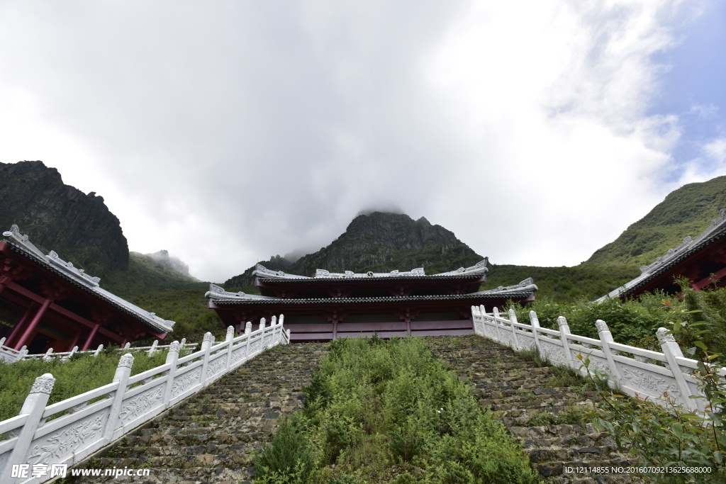 东川紫霞宫