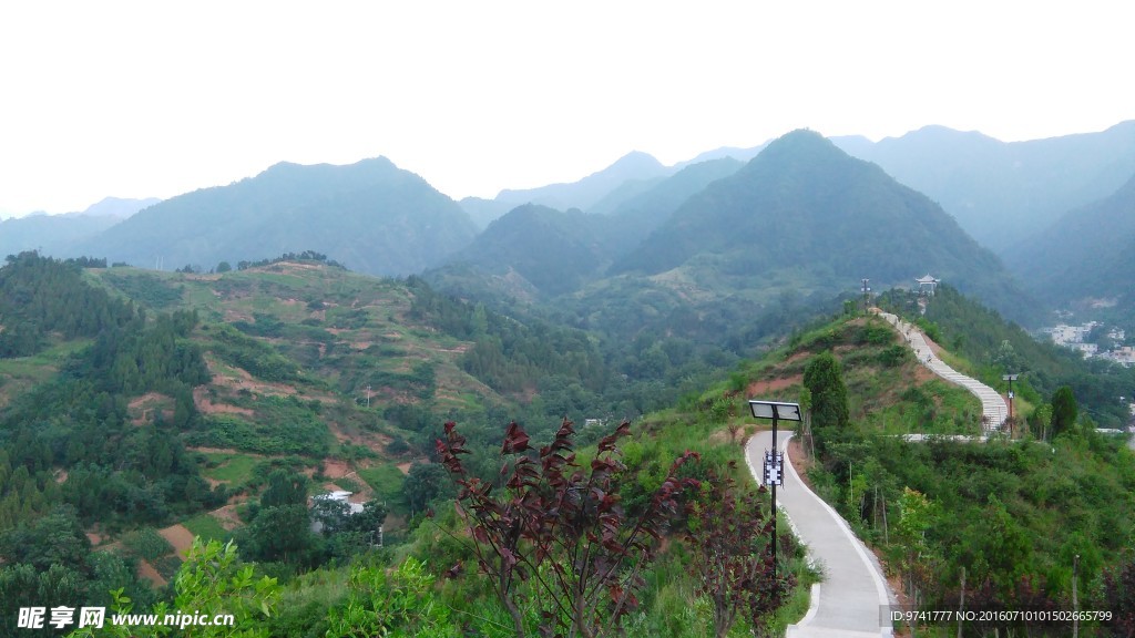 远山