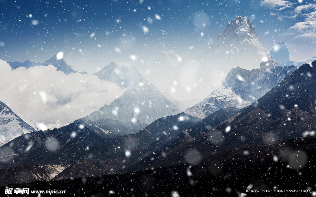 雪山飘雪