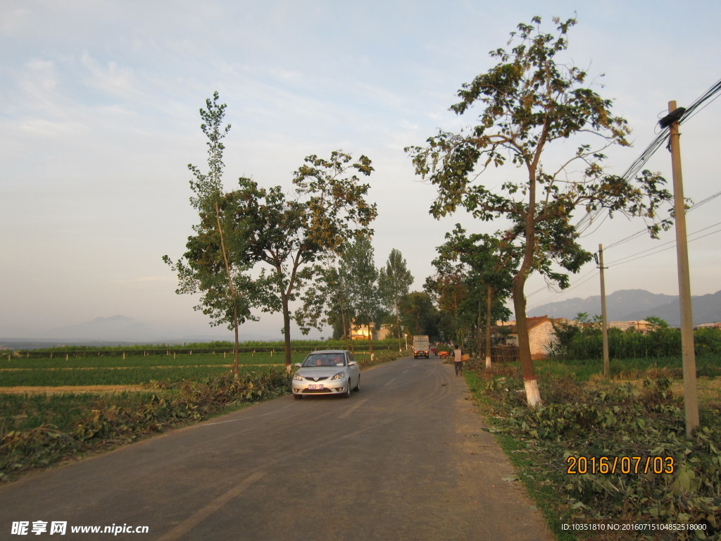 秦岭乡间道路