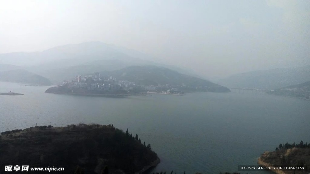 草堂湖