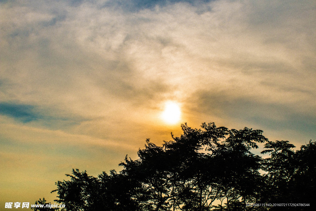 夕阳