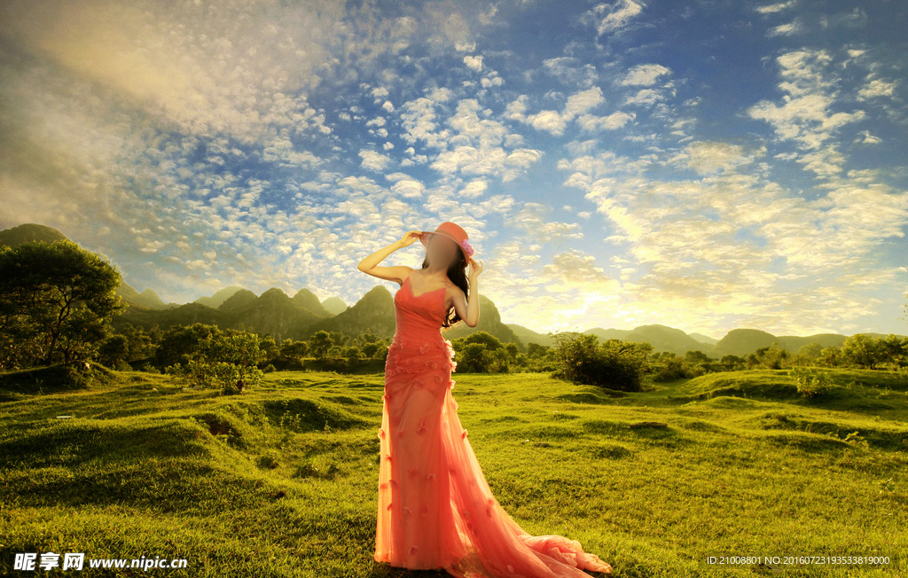 红衣草帽美女