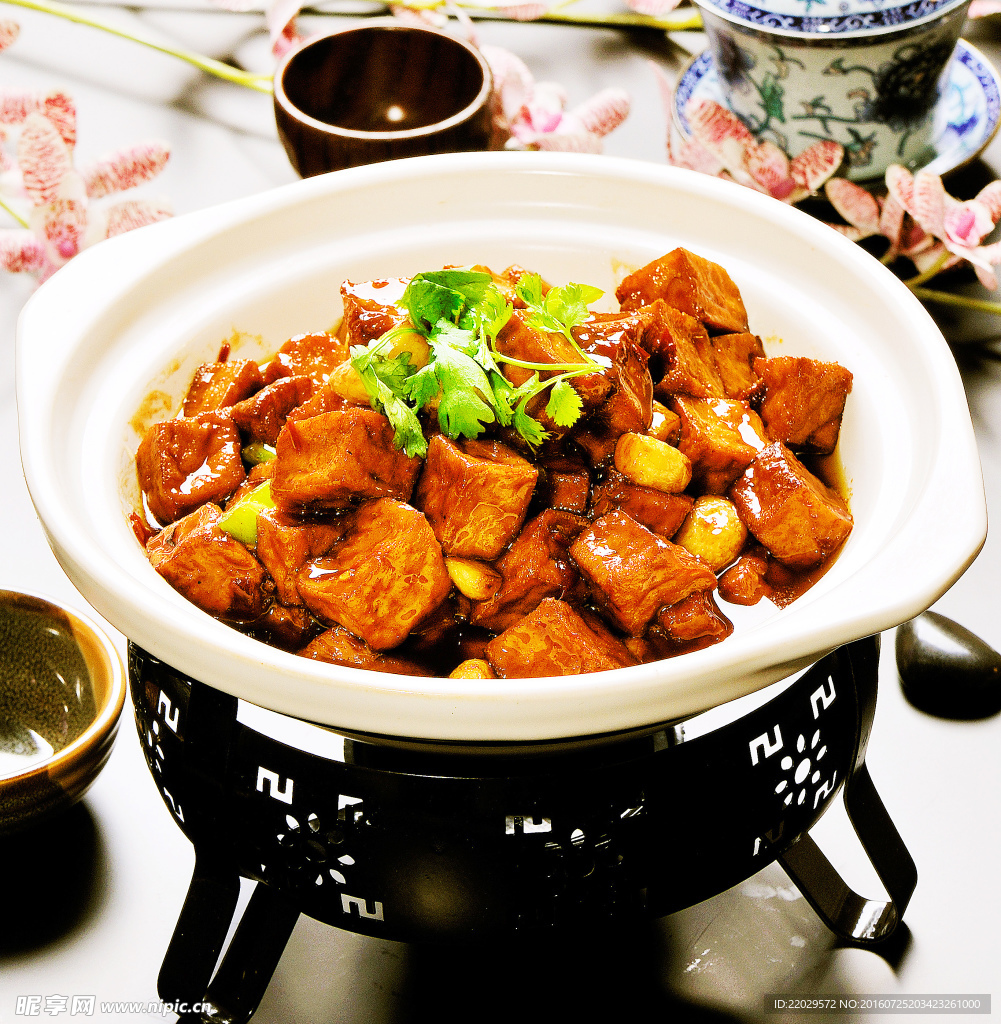 熬香豆腐煲