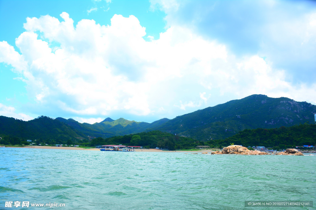 白云 大海 群山