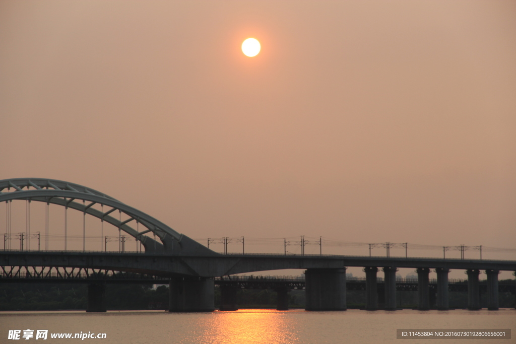 夕阳晚霞