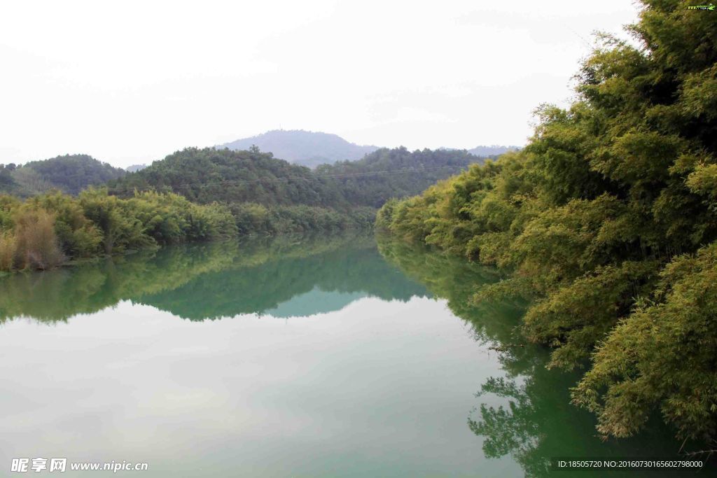 湖水风景摄影