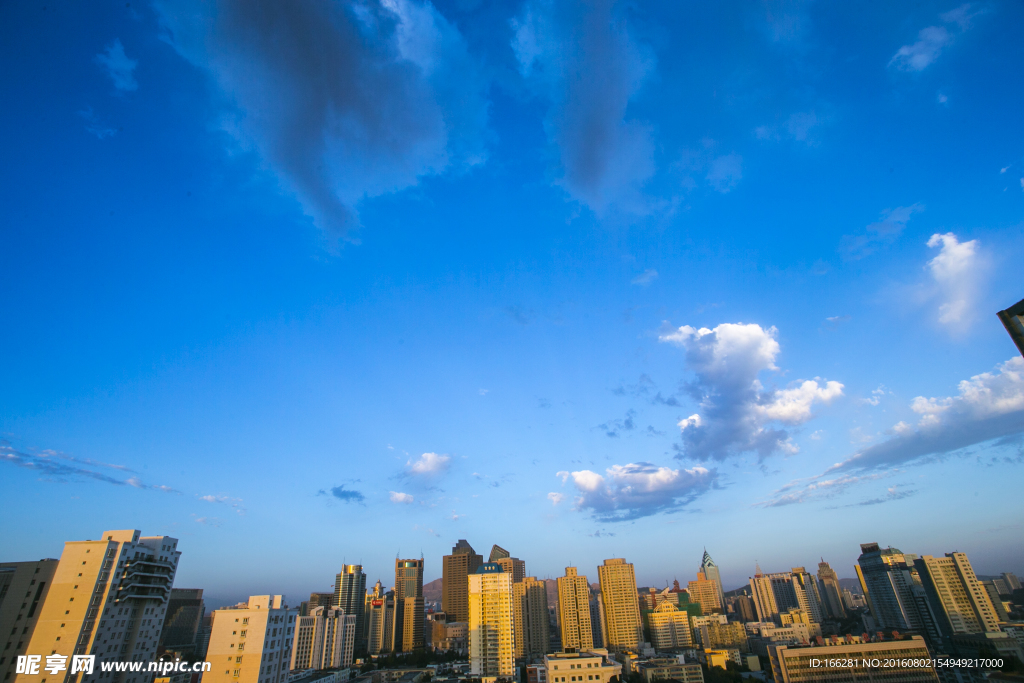 乌鲁木齐的天空