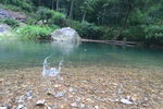 小溪与水泡