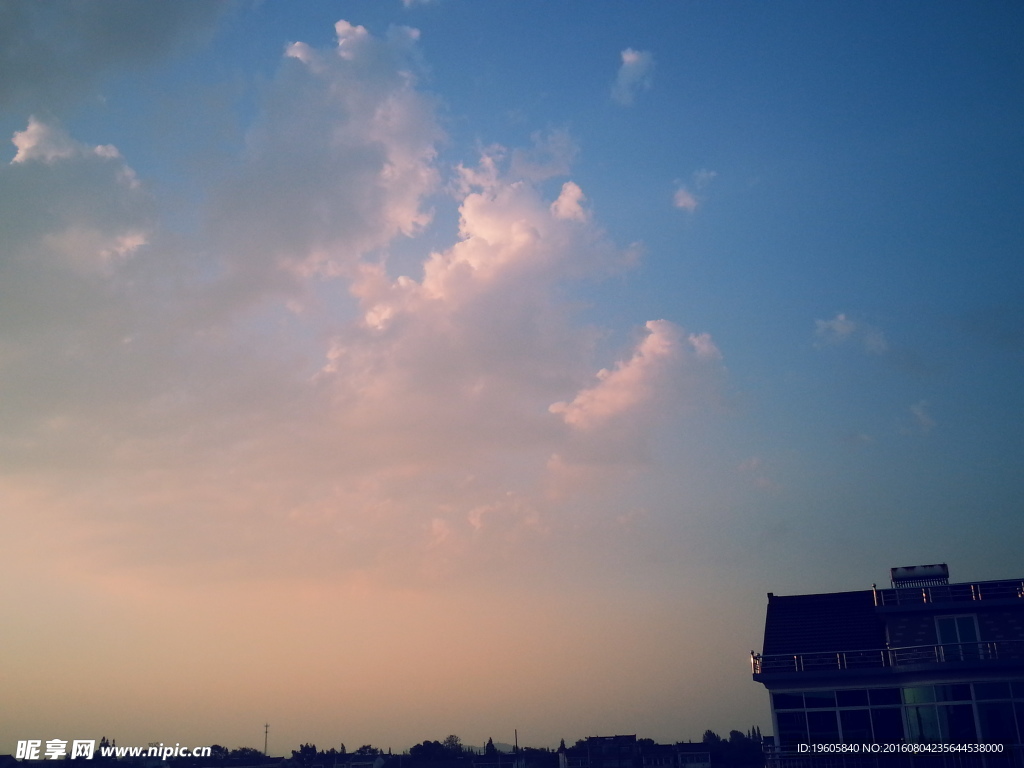 夏天的天空