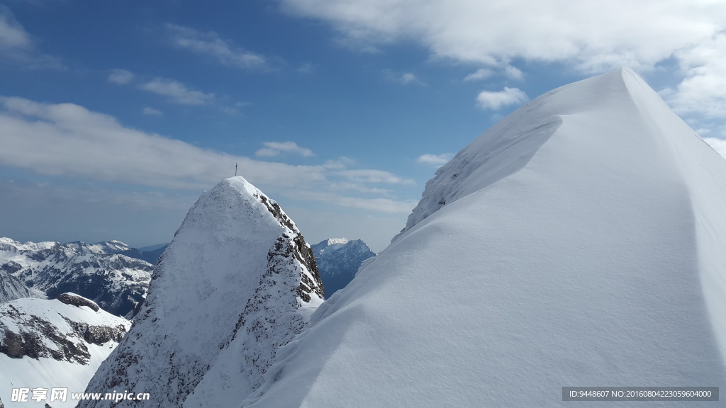 阿尔高雪域高山图片