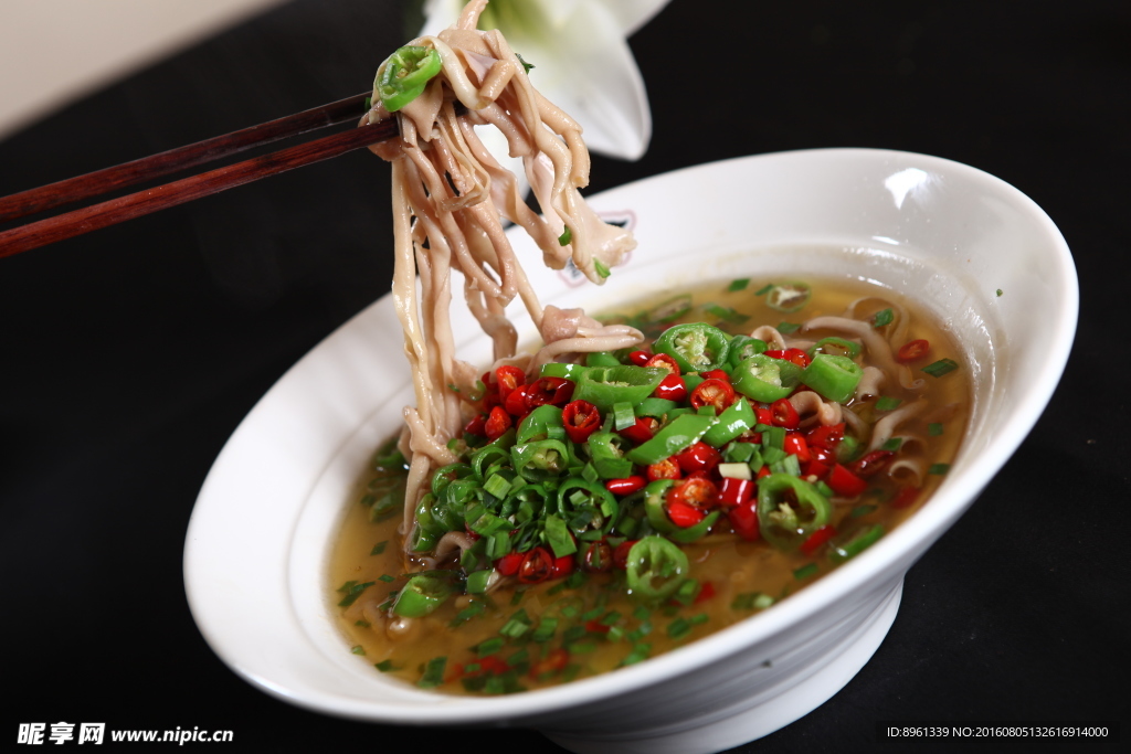 鲜椒鸭肠