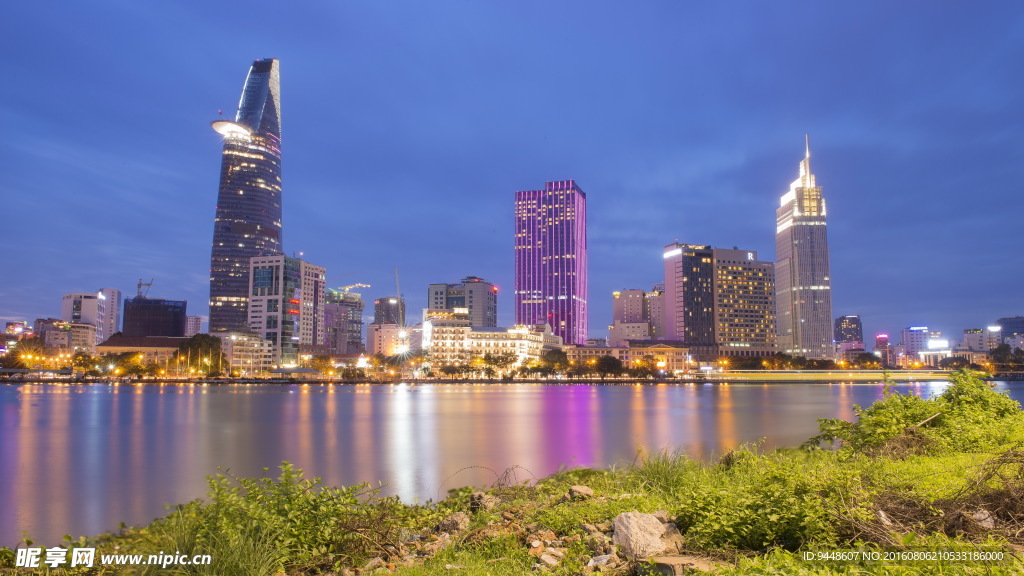 越南西坤夜景图片