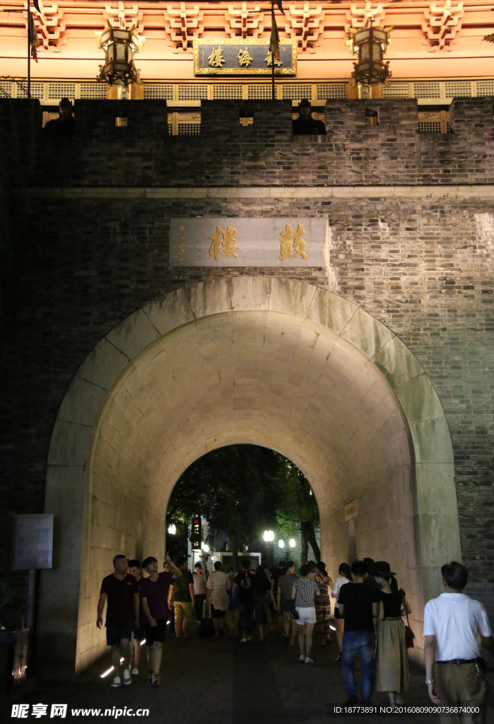鼓楼城门