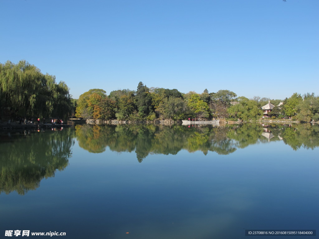 北京大学未名湖