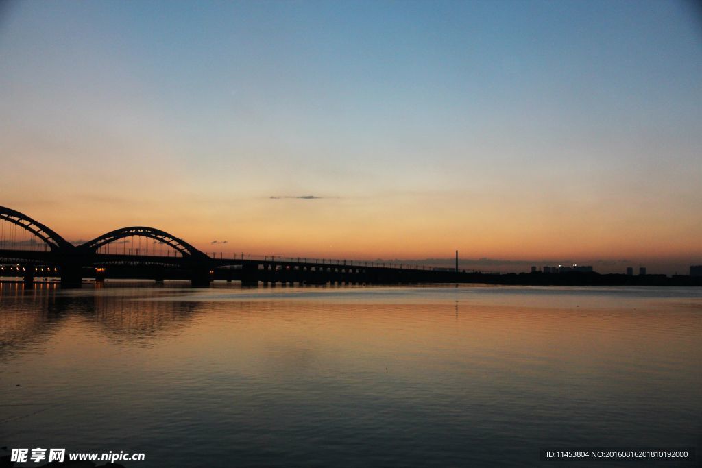 夕阳晚霞