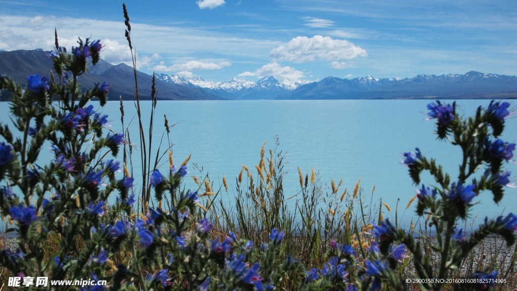 山水湖泊