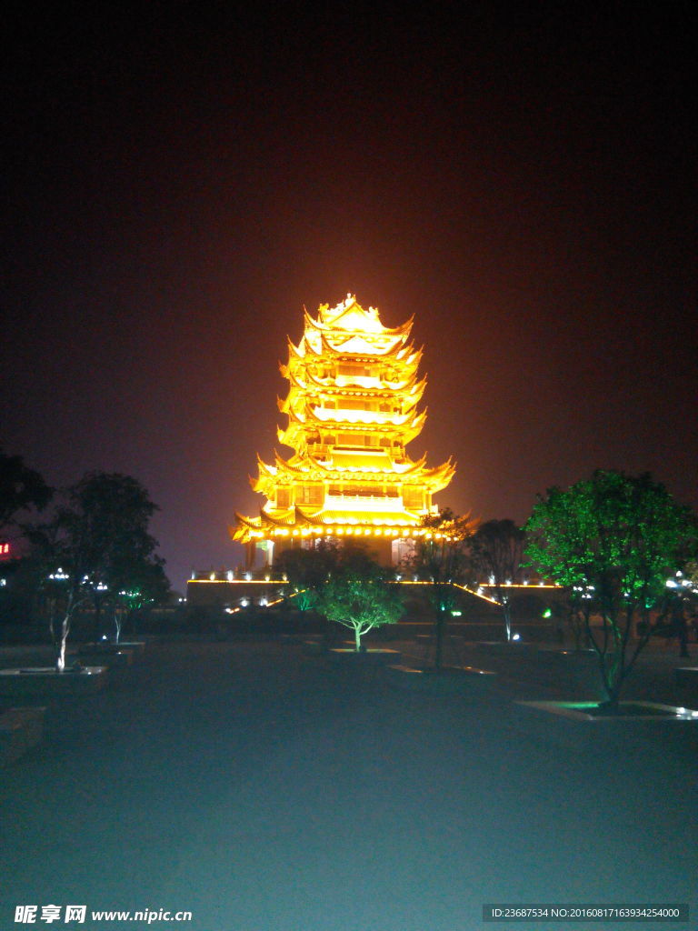 夜塔