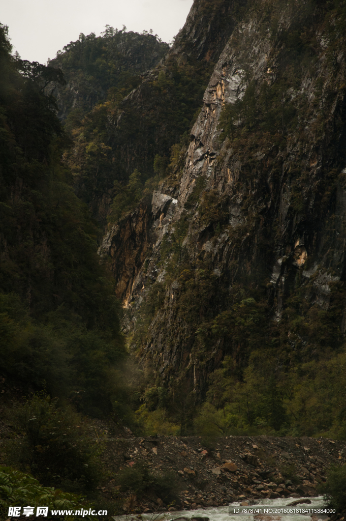 山川峡谷