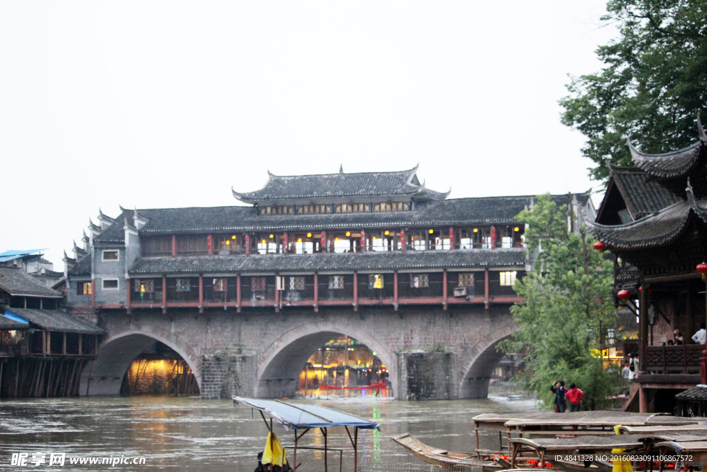 虹桥风雨楼