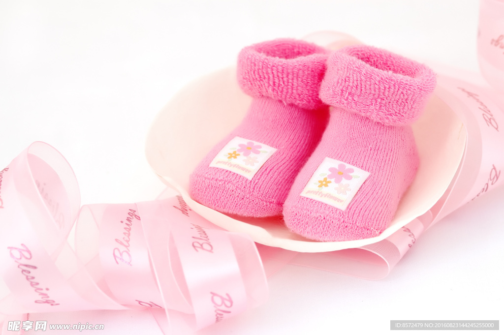 粉色针织婴儿鞋